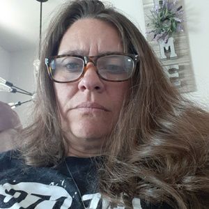 Meet your Posher, Cynthia